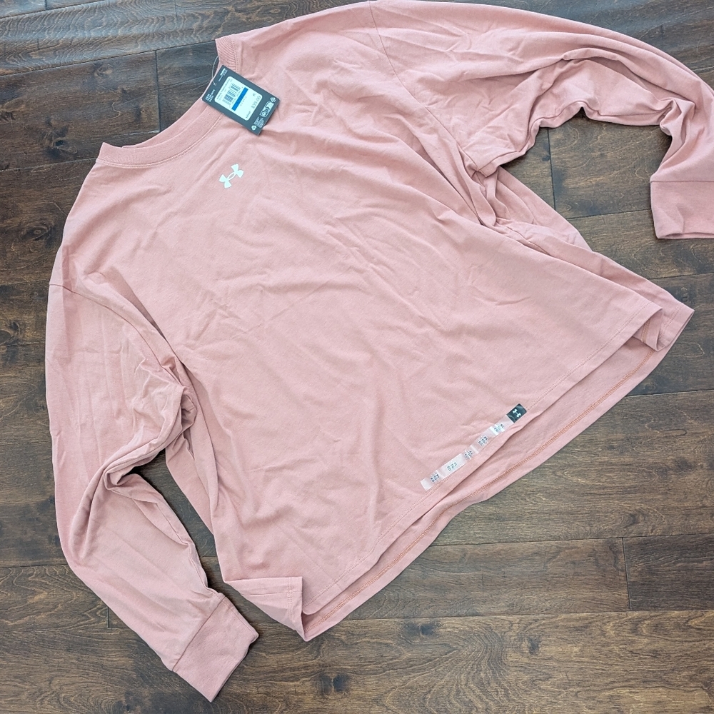 Under Armour Women's Soft Pink Crew Neck Ling Sleeve Tee XL